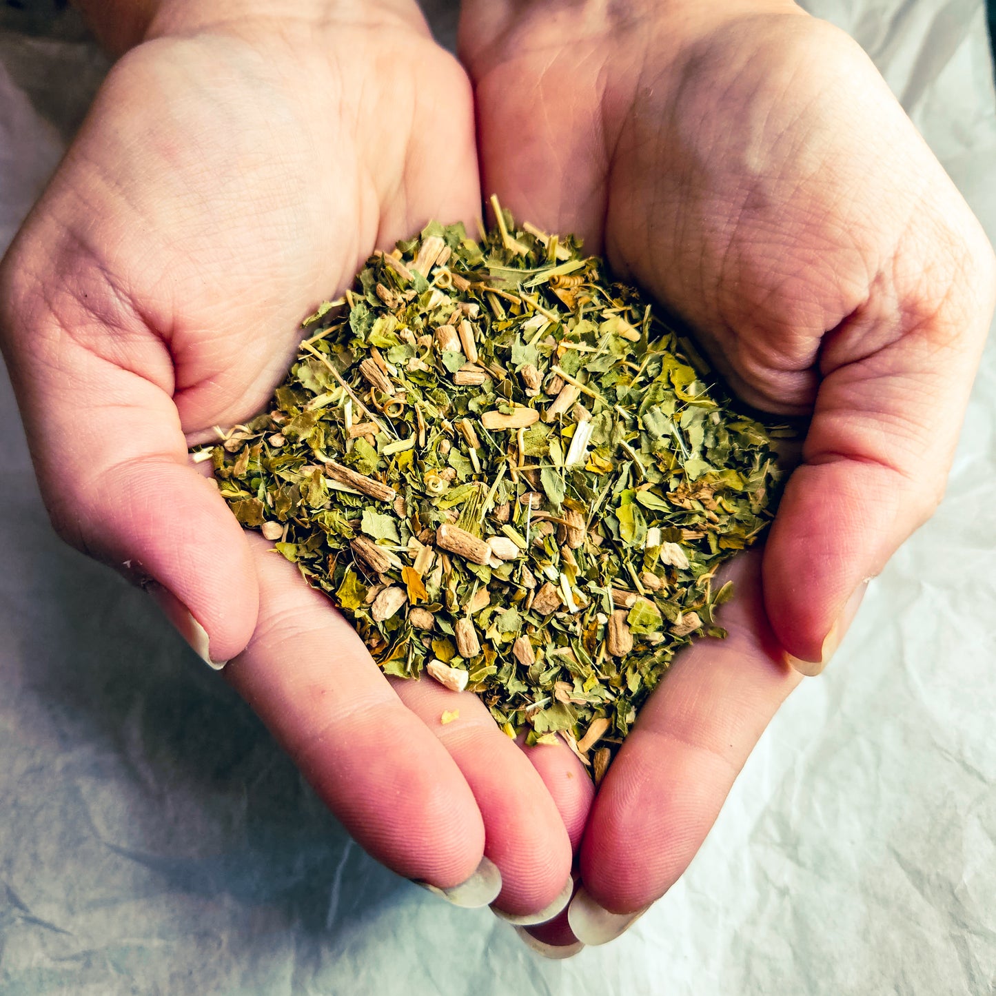 Sereni•Tea - Herbal Tea Blend for Clarity, Balance & Calm (Caffeine-Free)
