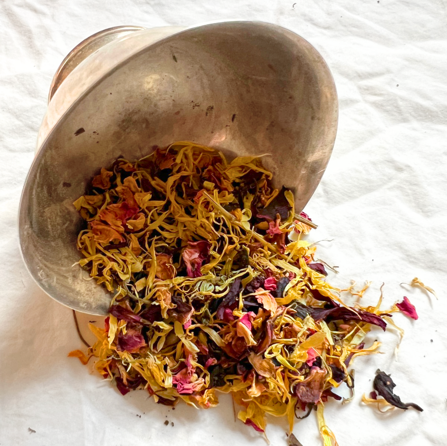 Nourish & Glow Herbal Tea - Collagen Production & Immune System Support