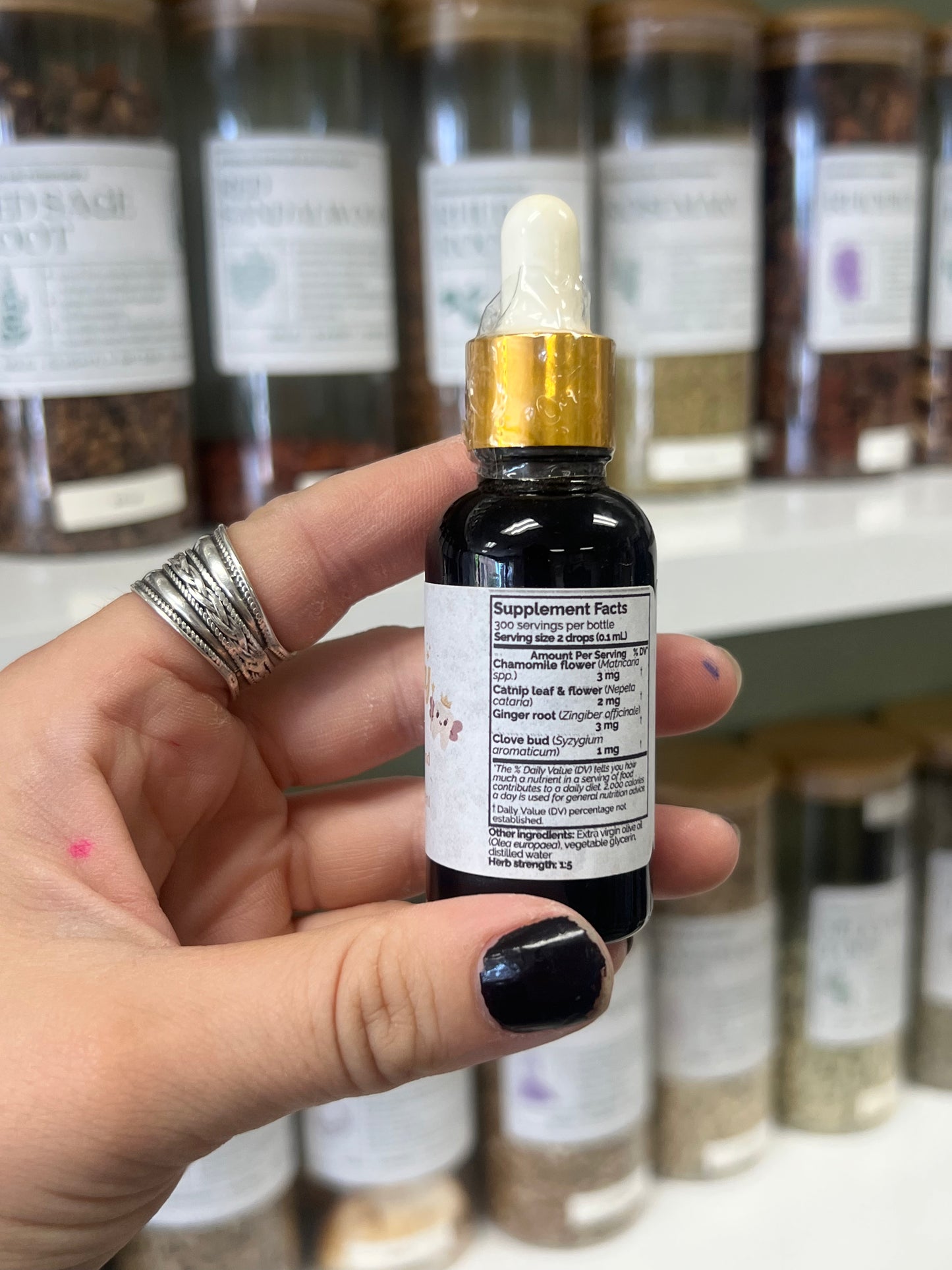 Gummy Grin: Herbal Support for Healthy, Growing Gums